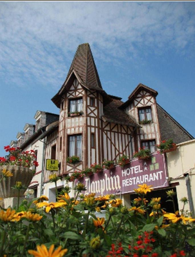 Logis Hotel Et Restaurant Du Dauphin Sées Exterior foto